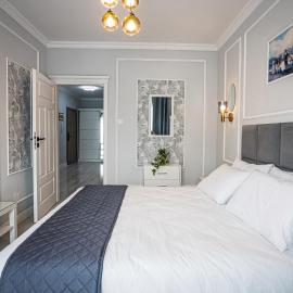 Deluxe Apartment, hotel in Puławy