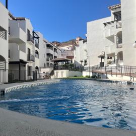 Estupendo piso con mar y montaña, hotel din Ítrabo