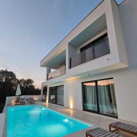 Villa Artemis II、Žmanのホテル