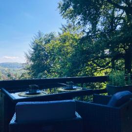 Woody Lodge - Duplex Nature Bonsoy Ardennes โรงแรมในHastière-par-delà