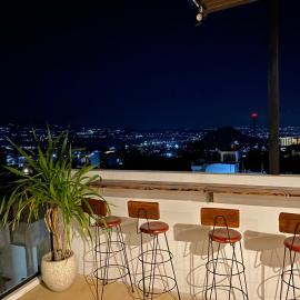 Lunara Villa: Batu şehrinde bir otel