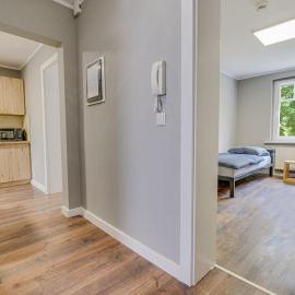 1B Neu renoviert 3 Zi Whg 5 Betten 43,29qm, hotel em Schwedt