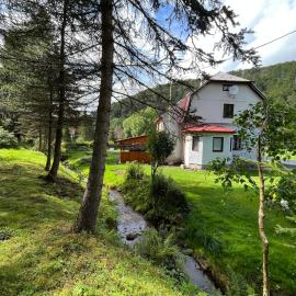 Apartmán Pod Sjezdovkou, хотел в Český Jiřetín