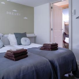 Waterhill's Bed, hotel a Dinteloord