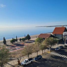 AC suites, vista al mar !, hotel in Puerto Madryn