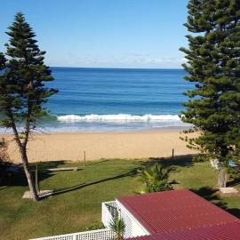 Apartment 8 - The Coachhouse, hotel in Narrabeen