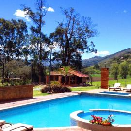 Hosteria Arhaná, hotel in Gualaceo