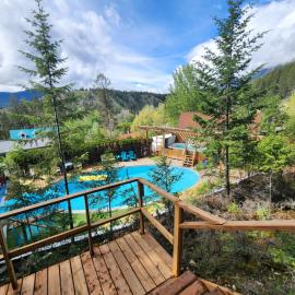 Motel Tyrol, hotel in Radium Hot Springs