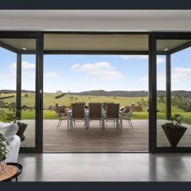 Luxury Modern Farm Stay with Country Living, hotel v destinácii Greendale
