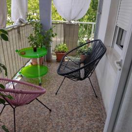 Beautiful apartment with 2 terraces and a parking space, Hotel in Kaštela