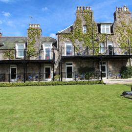 Loch Kinord Hotel, hotel din Dinnet