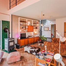 Pinecone Hideaway - huis in het bos, hotel u gradu 'Aalter'