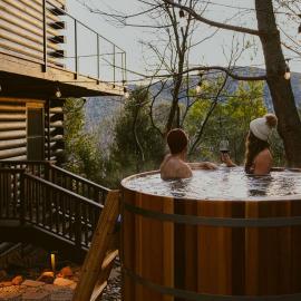 Award-winning A-frame with hot tub sunset views
