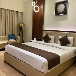 Hotel The Patricians, ξενοδοχείο σε Bilaspur