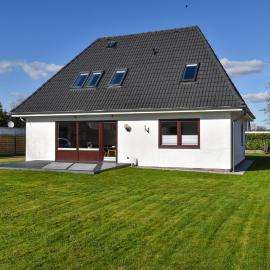 Amazing Apartment In Niebüll With Wifi, hotel in Niebüll