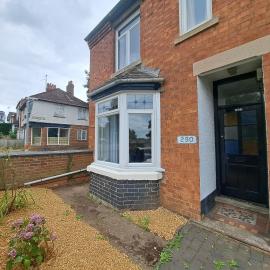 Huge 4 bed in the heart of Kettering，凱特林的飯店