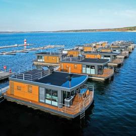Hausboot Grasshopper, hotel v destinaci Klitten