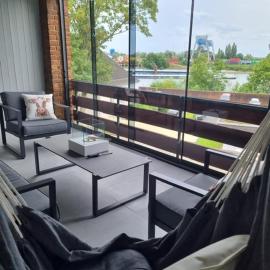 Viesnīca Ferienwohnung Rheinpark Emmerich Rheinblick, Balkon & Parkplatz pilsētā Emmeriha