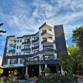 Viesnīca Perla Hotel pilsētā Pogradeca