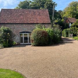 Pyes Granary, hotell i Battle