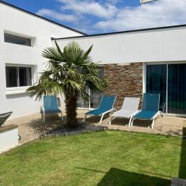 maison avec piscine couverte