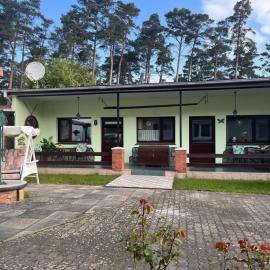 Bungalow am Hellbach XL im Ostseeland, hotel a Neubukow