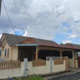 Impian Jaya Homestay, ξενοδοχείο σε Macang