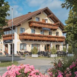 Gasthof Gruber, hotel u gradu 'Fridolfing'