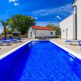 Villa Volta LM – hotel w mieście Kras