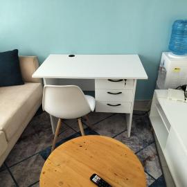 Racecourse Gardens studio Free WiFi & Parking، فندق في نيروبي