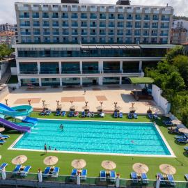 Ramada Resort by Wyndham Unye, отель в городе Unye