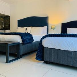 Ouklip Place Hotels