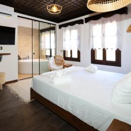 Ador Boutique Hotel, hotel Beratban