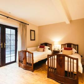 Archway 3 Cosy, En-suite Retreat, hotel in Boardmills