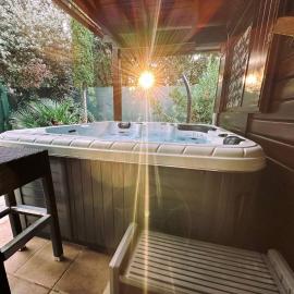 Pure Nature Haven By The Sea with Hot Tub