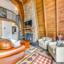 Cozy Ruidoso Cabin Rental w/ Private Hot Tub!