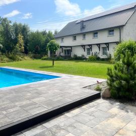 Sarnia Polana basen, jacuzzi, natura, מלון בKostrzyca