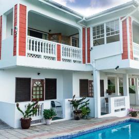 Cleopatra Villas - Sea View, hotell i Rodney Bay Village