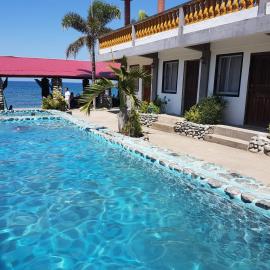 White Castle Beach Resort, hotel di Iba