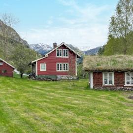 3 Bedroom Beautiful Home In Vik I Sogn โรงแรมในStadheim
