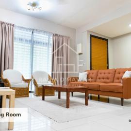 Rania Homestay near KLIA Nilai - 3 King 2 Queen - 4-Bedroom Entire House