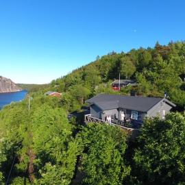 Høvåg i Lillesand, nær dyreparken, hotel in Lillesand