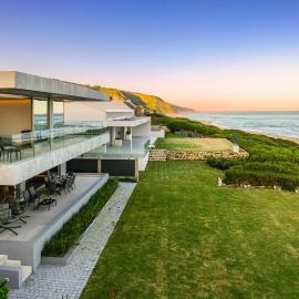 Glentana Beach Villa、Glentanaのホテル