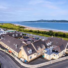 The Harbour Inn, hótel í Buncrana