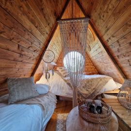La Cabane Indiana - Le Souffle du Saule - SPA, hotel in Buhl-Lorraine