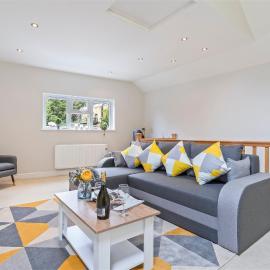 Redhill Hideaway Stylish Spacious Apartment