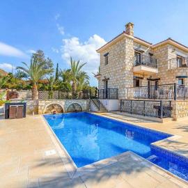 Petrides Villa, hotel din Argaka