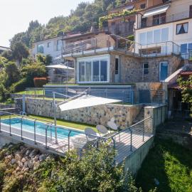 IseoLakeRental - Casa Divina, hotel en Vigolo
