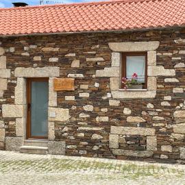 Casa de Xisto Ti Lucília, hotell i Videmonte
