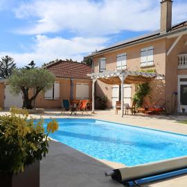 Les chambres de la Dombes, hotel v destinaci Pizay